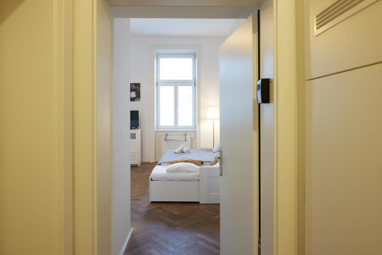 Nice Studio Close To Metro III Wien Exterior foto