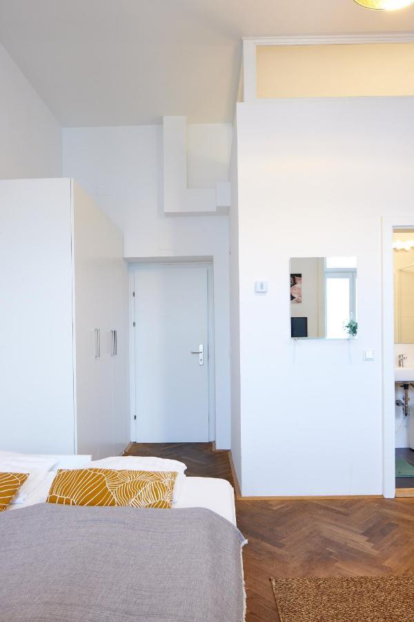 Nice Studio Close To Metro III Wien Exterior foto