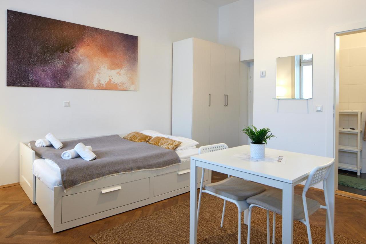 Nice Studio Close To Metro III Wien Exterior foto