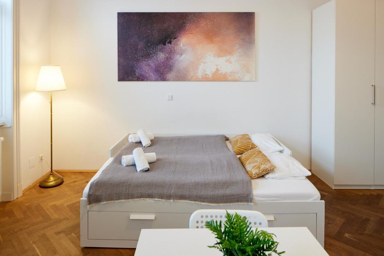 Nice Studio Close To Metro III Wien Exterior foto